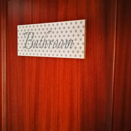 La Vie Est Belle, By Comfortable Luxury Apartment