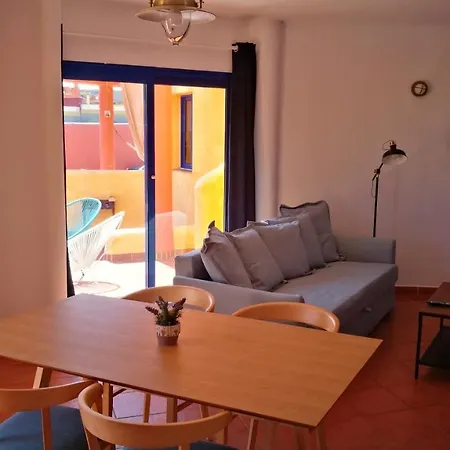 La Vie Est Belle, By Comfortable Luxury Apartment *